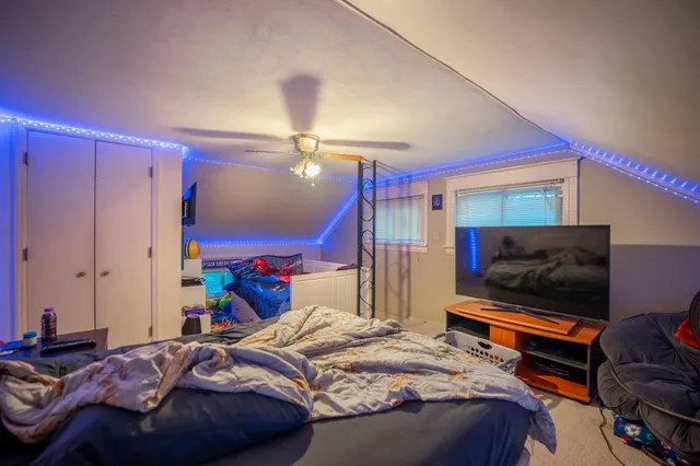 $425,000 | 917 West Locust Street, Belvidere, IL 61008