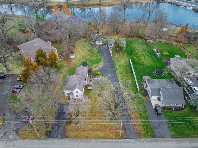 $425,000 | 917 West Locust Street, Belvidere, IL 61008