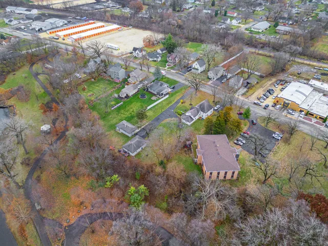 $425,000 | 917 West Locust Street, Belvidere, IL 61008