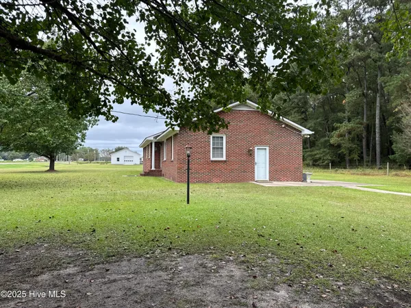 $319,900 | 707 Gliden Road, Belvidere, NC 27919