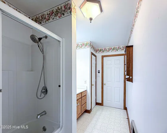 $319,900 | 707 Gliden Road, Belvidere, NC 27919