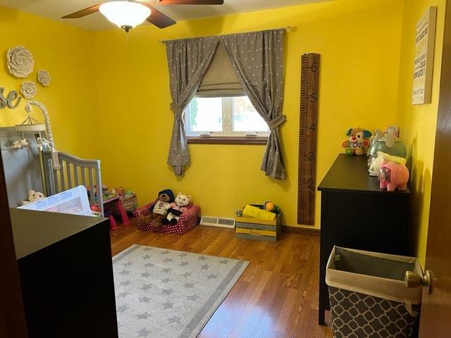2433 Flat Rock Road Dyer, IN 46311 - Photo 10 of 17 a living room with a couch and a table