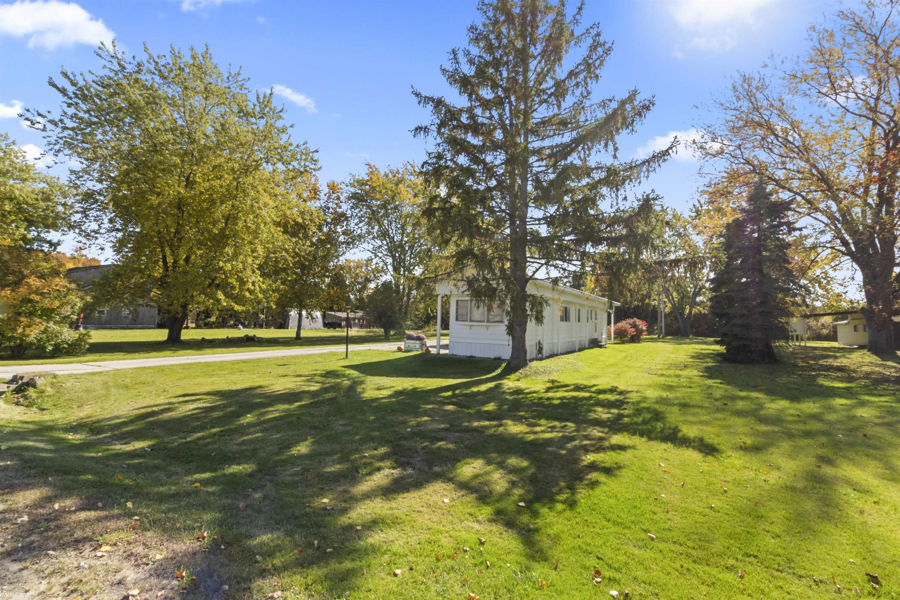 7296 Roger Road Lexington, MI 48450 - Photo 10 of 33