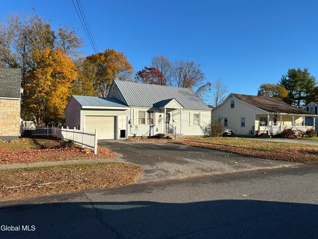 $129,900 | 91 3rd Street, Glens Falls, NY 12801