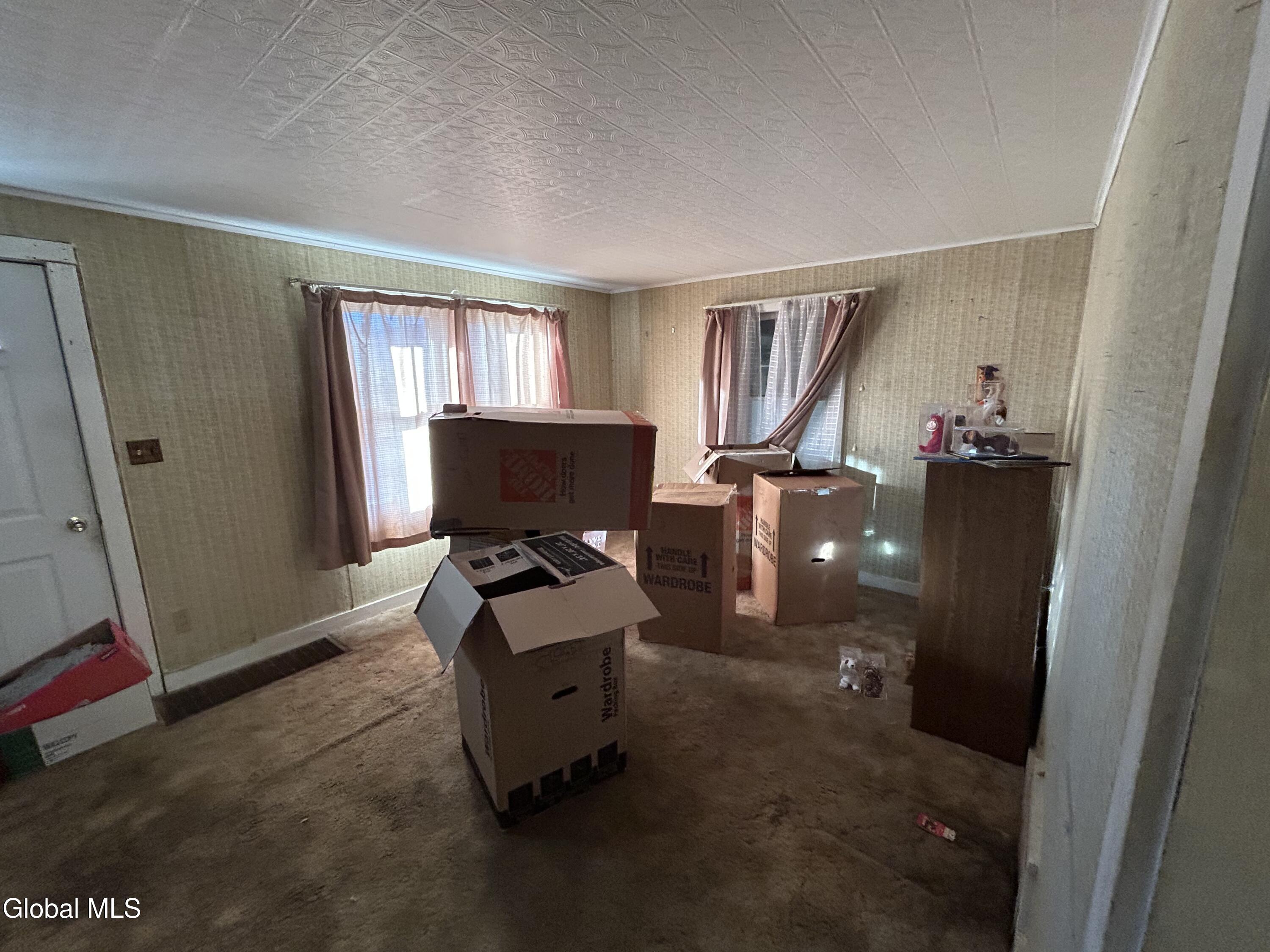 91 3rd Street Glens Falls, NY 12801 - Photo 7 of 24 IMG_9949