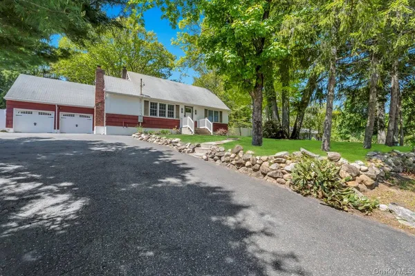 $624,999 | 183 Dogwood Lane, Wading River, NY 11792