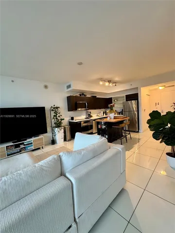 $3,200 | 90 Southwest 3rd Street, Unit 3112, Miami, FL 33130