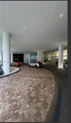 $3,200 | 90 Southwest 3rd Street, Unit 3112, Miami, FL 33130