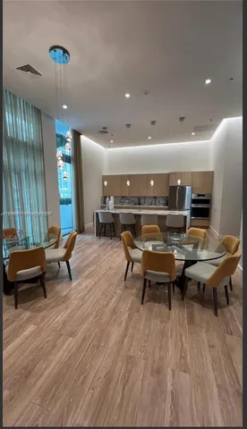 $3,200 | 90 Southwest 3rd Street, Unit 3112, Miami, FL 33130