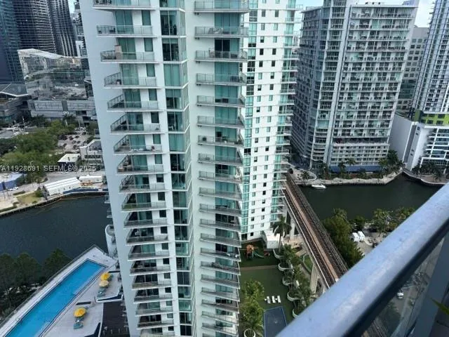$3,200 | 90 Southwest 3rd Street, Unit 3112, Miami, FL 33130