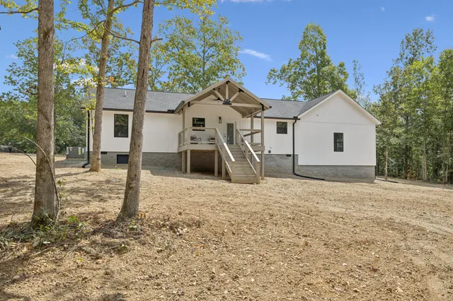 $469,900 | 116 Boyd Lane, Hohenwald, TN 38462