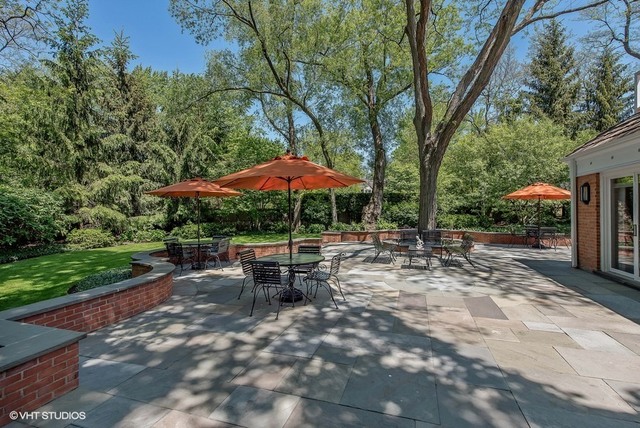 2 Woodley Road Winnetka, IL 60093 - Photo 15 of 28