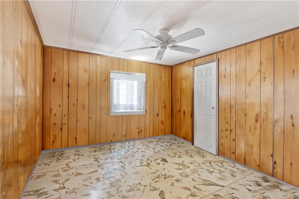 476 Cecil-Henderson Road Cecil, PA 15321 - Photo 21 of 37 a view of a bedroom