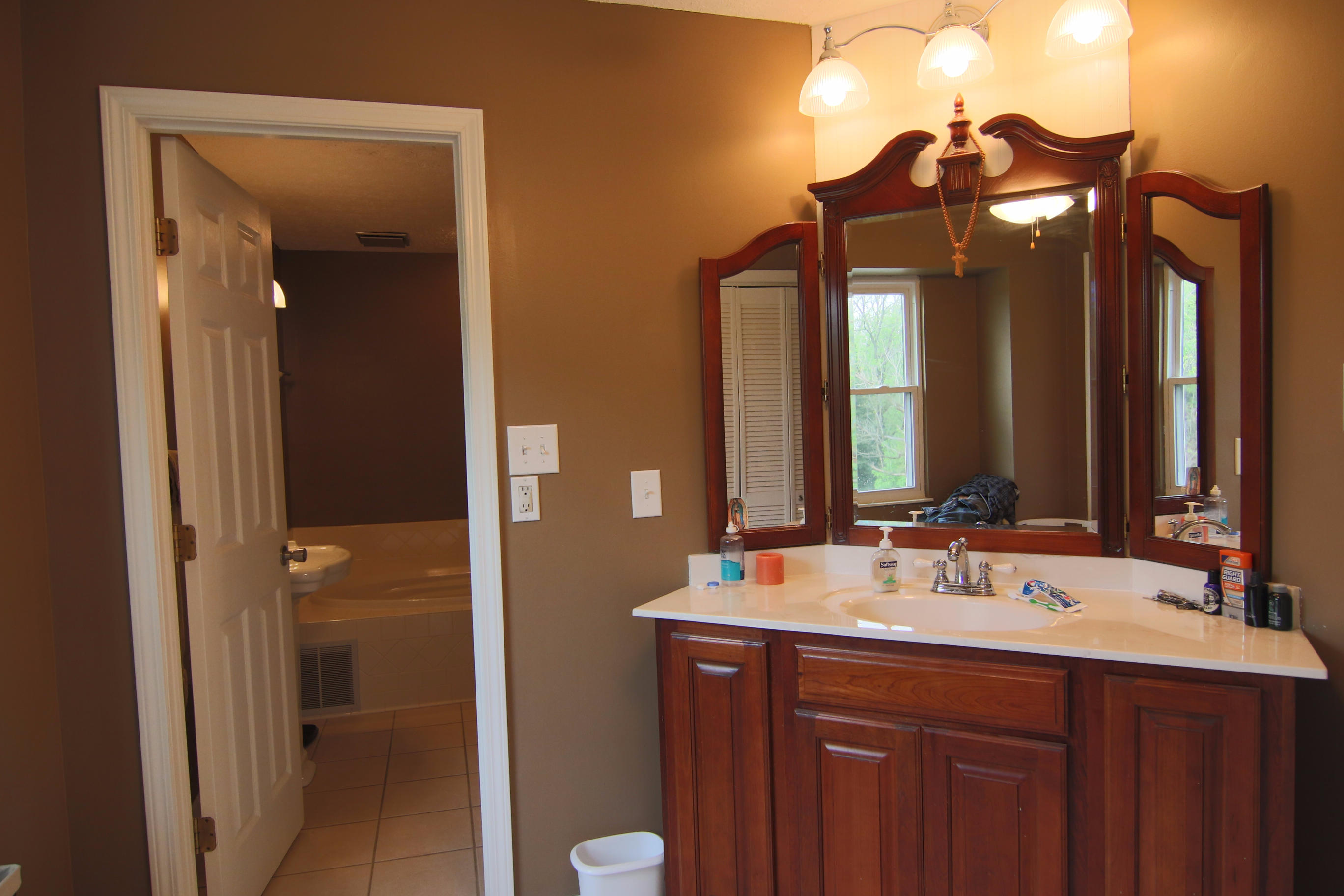 2523 Cunningham Road Knoxville, TN 37918 - Photo 14 of 33 14