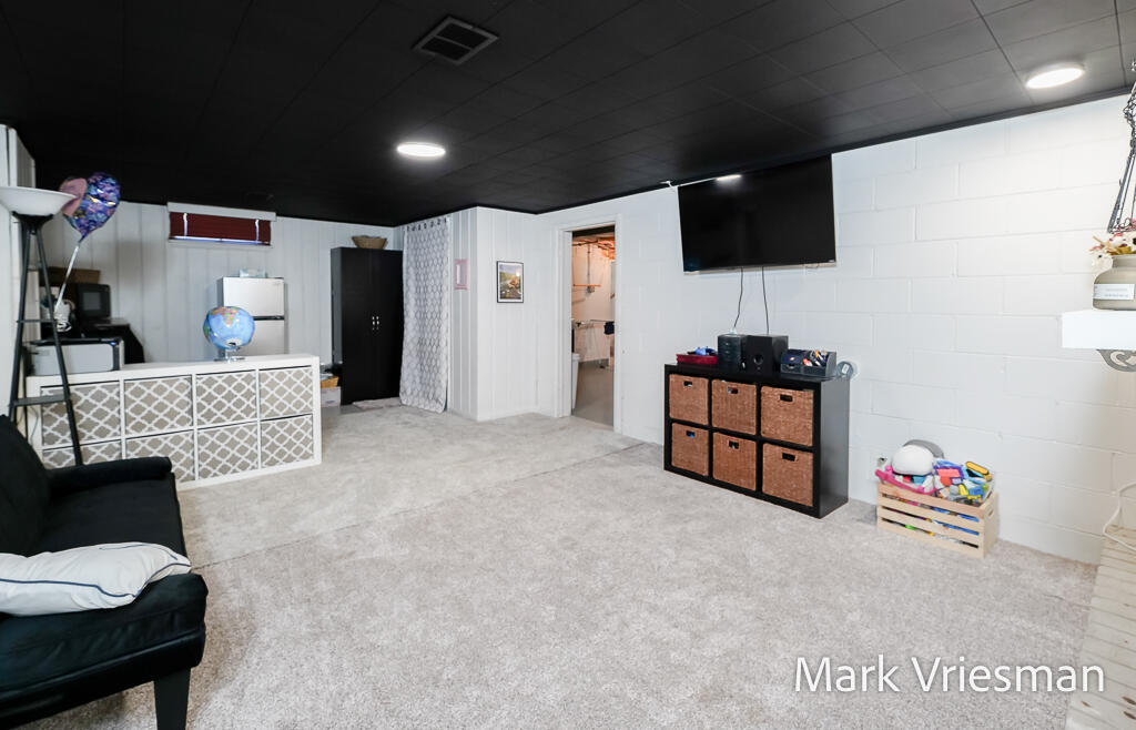3125 Coolidge Road Muskegon, MI 49441 - Photo 26 of 46 3125CoolidgeRd-41LoRes