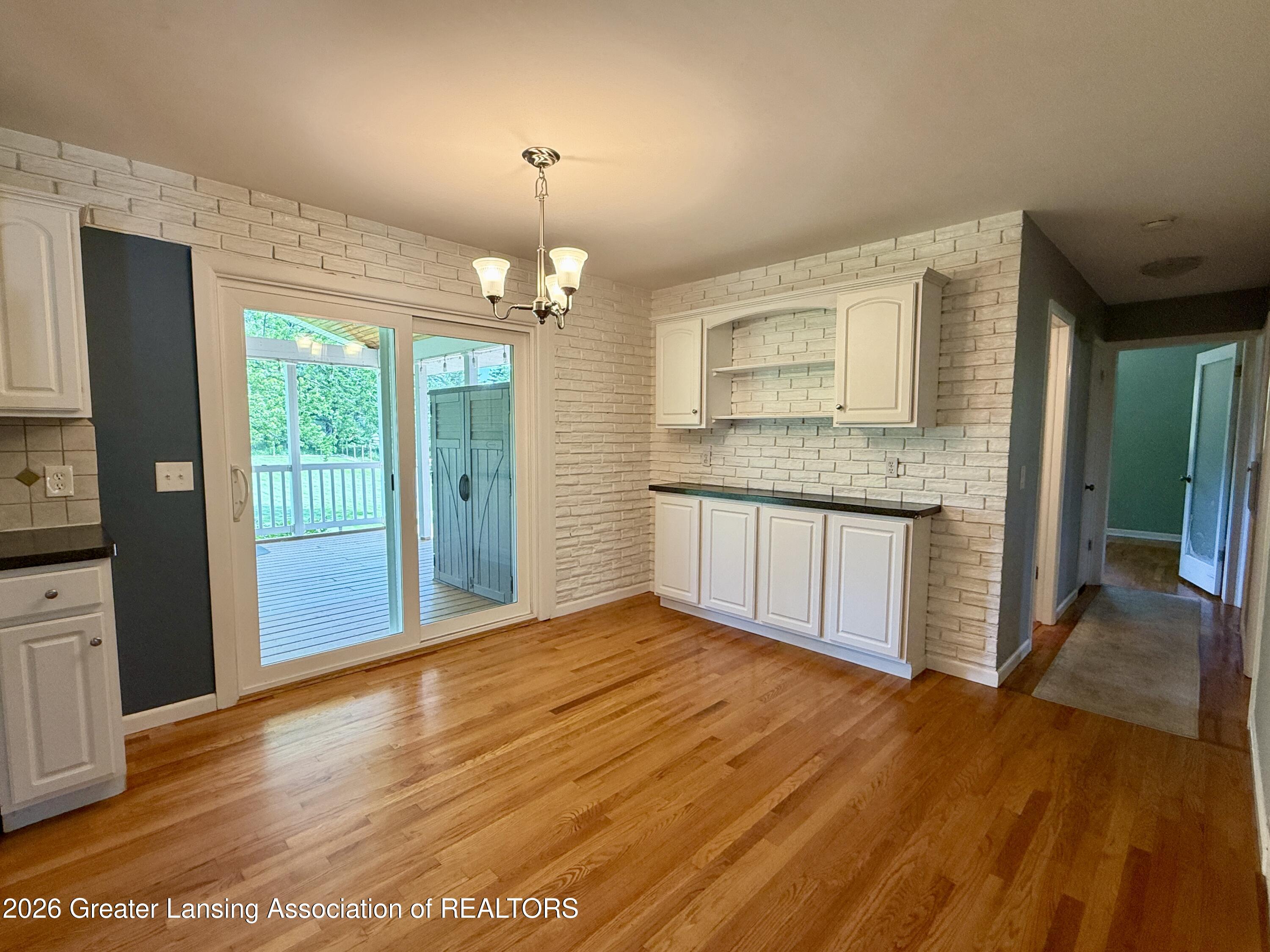 15479 Airport Road Lansing, MI 48906 - Photo 9 of 30 IMG_0339