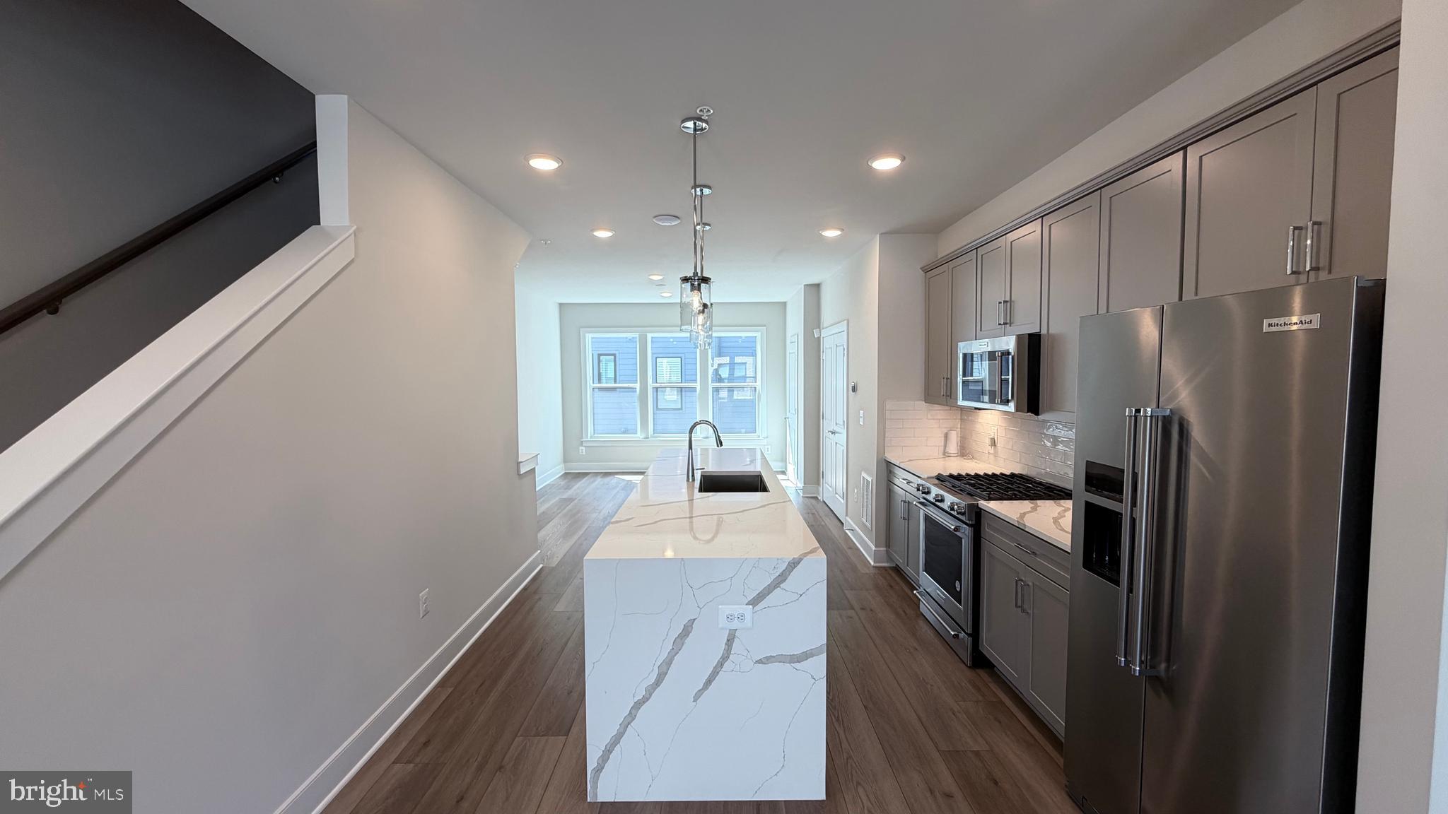 12742 Verdant Way Reston, VA 20191 - Photo 12 of 35