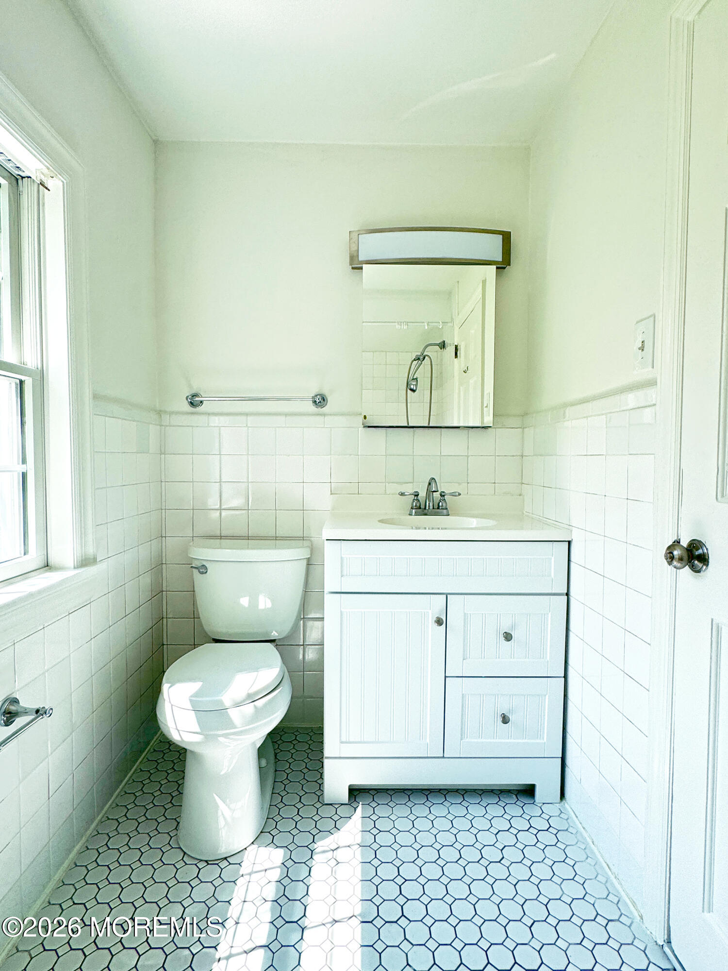 260 Harding Road Red Bank, NJ 07701 - Photo 39 of 57 BATH3-2191