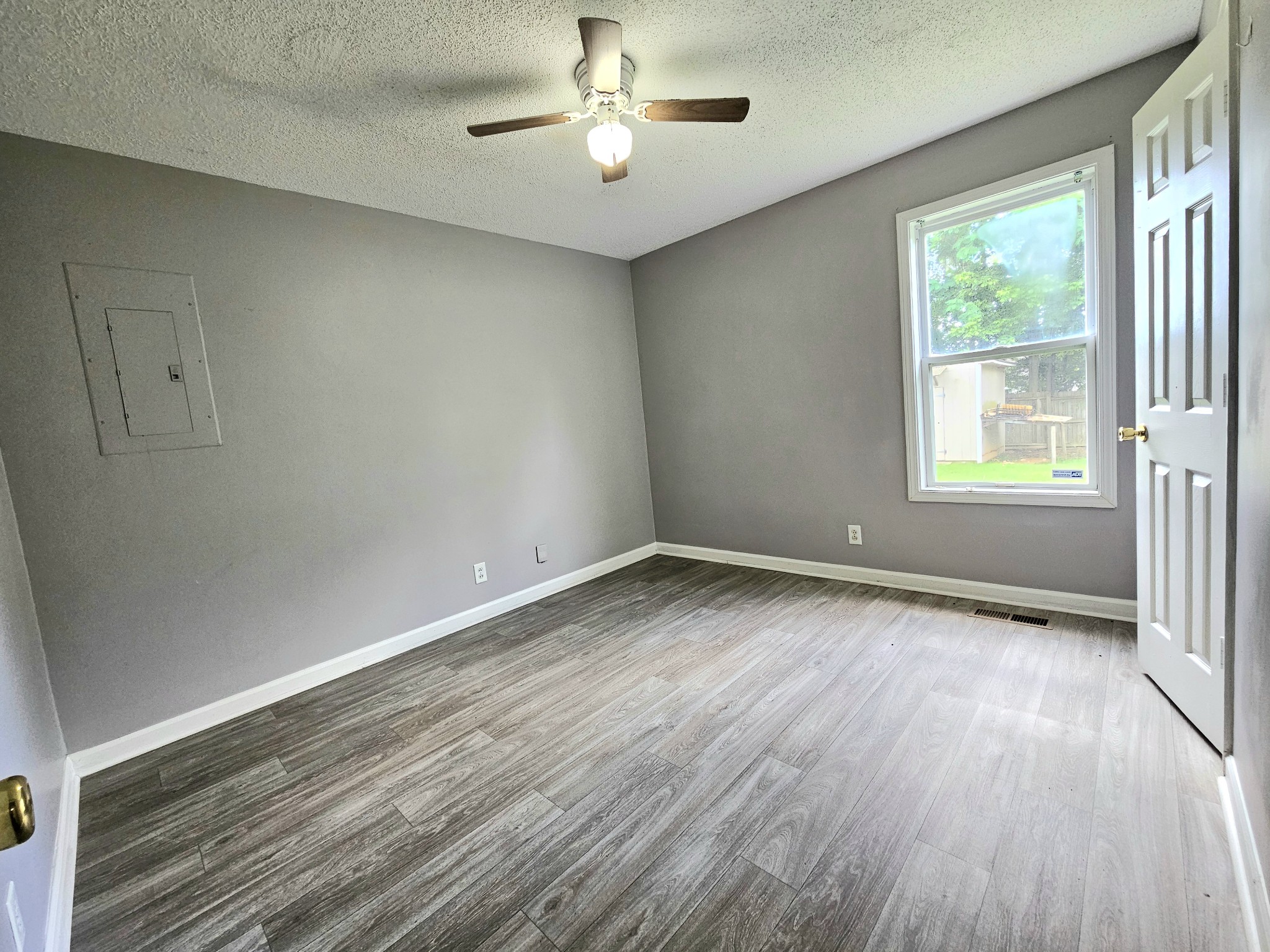 1331 Hugh Hunter Road Oak Grove, KY 42262 - Photo 14 of 20