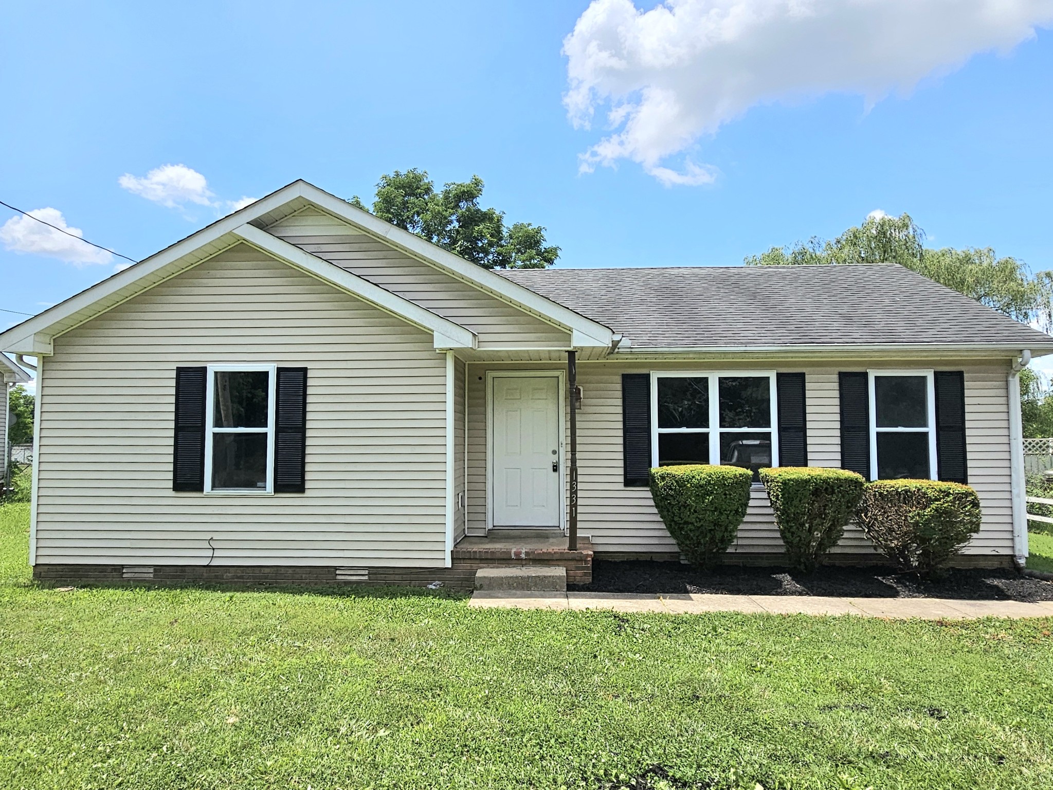 1331 Hugh Hunter Road Oak Grove, KY 42262 - Photo 2 of 20