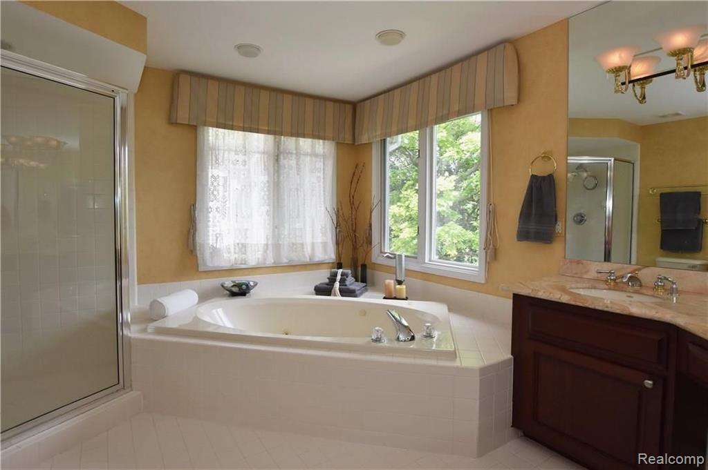 3638 Nesting Ridge Drive Rochester Hills, MI 48309 - Photo 26 of 45
