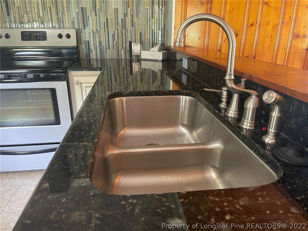 1500 Meadowlark Road Dunn, NC 28334 - Photo 7 of 19 a close view of sink