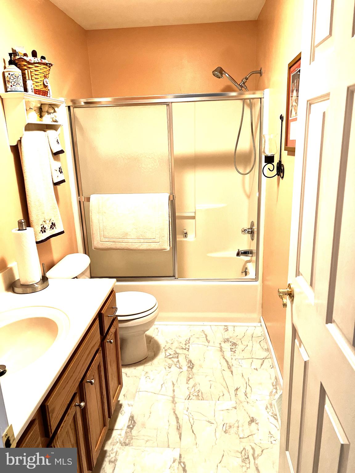 688 Quaker Hill Road Magnolia, DE 19962 - Photo 24 of 53 Hall Bath w/new flooring & faucet