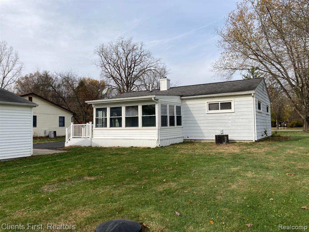 40815 Judd Road Belleville, MI 48111 - Photo 3 of 31 Gallery Image 3