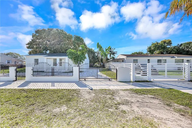 $509,000 | 2932 Northwest 159th Street, Miami Gardens, FL 33054