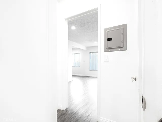 $1,800 | 12536 Oxford Avenue, Unit A, Hawthorne, CA 90250