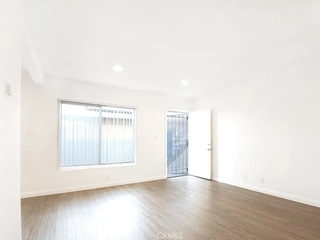 $1,800 | 12536 Oxford Avenue, Unit A, Hawthorne, CA 90250