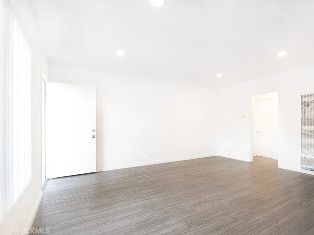 $1,800 | 12536 Oxford Avenue, Unit A, Hawthorne, CA 90250