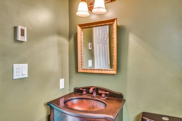 12 Old Farm Road Woburn, MA 01801 - Photo 16 of 30 Gallery Image 16