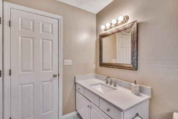 12 Old Farm Road Woburn, MA 01801 - Photo 19 of 30 Gallery Image 19