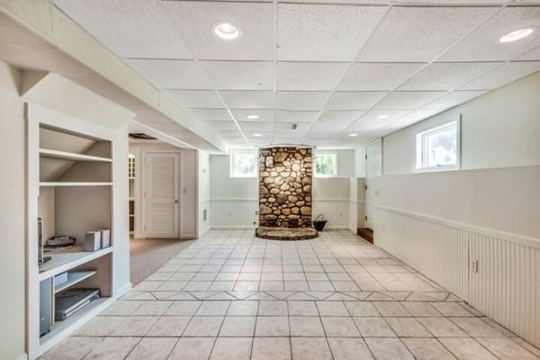 12 Old Farm Road Woburn, MA 01801 - Photo 25 of 30 Gallery Image 25