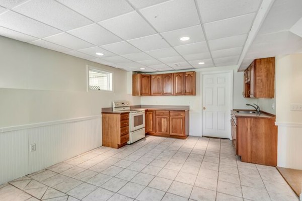 12 Old Farm Road Woburn, MA 01801 - Photo 26 of 30 Gallery Image 26