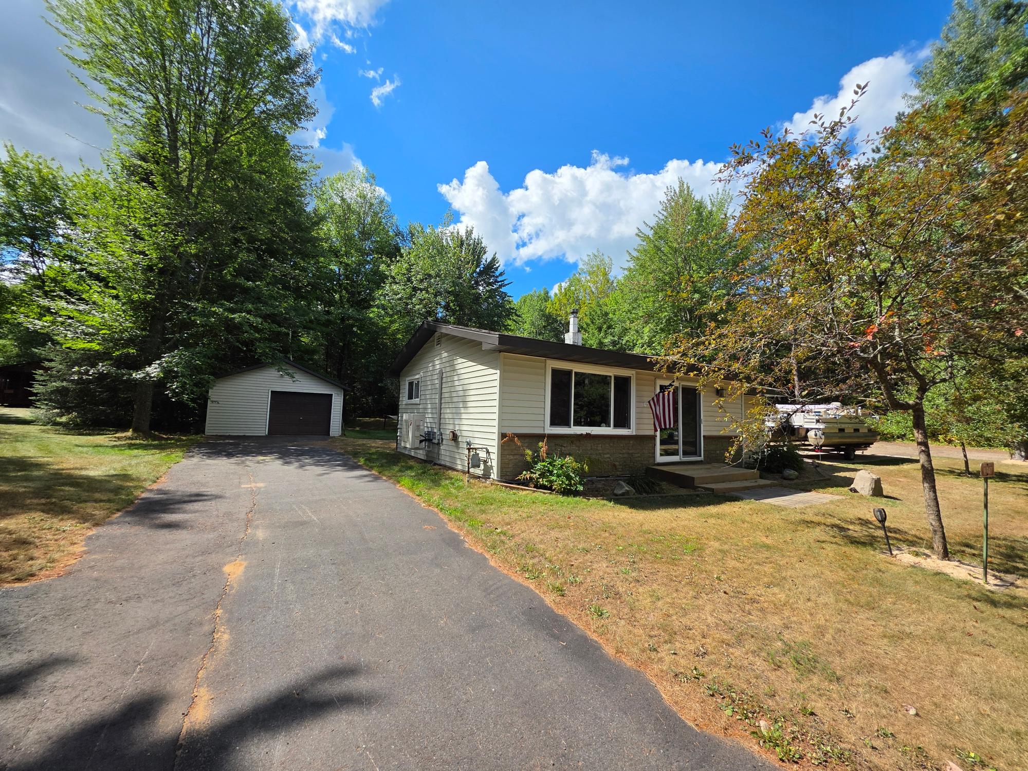 W6947 Loop Road Tomahawk, WI 54487 - Photo 2 of 51 Gallery Image 2