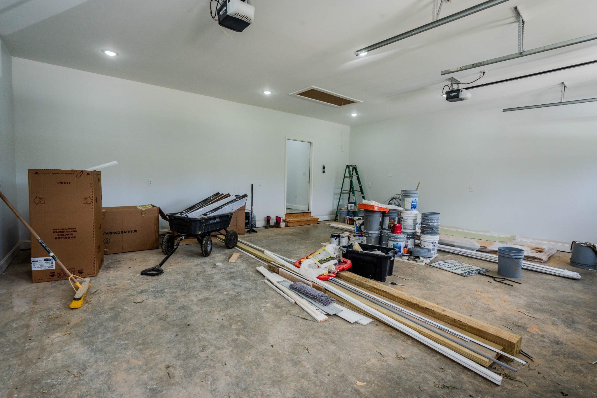 176 Beartown Road Loretto, TN 38469 - Photo 37 of 46 a room with gym equipment