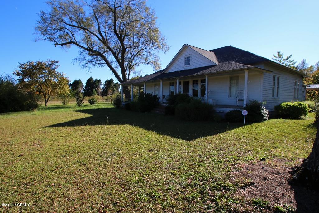 465 Andrews Road Red Springs, NC 28377 - Photo 3 of 50 2