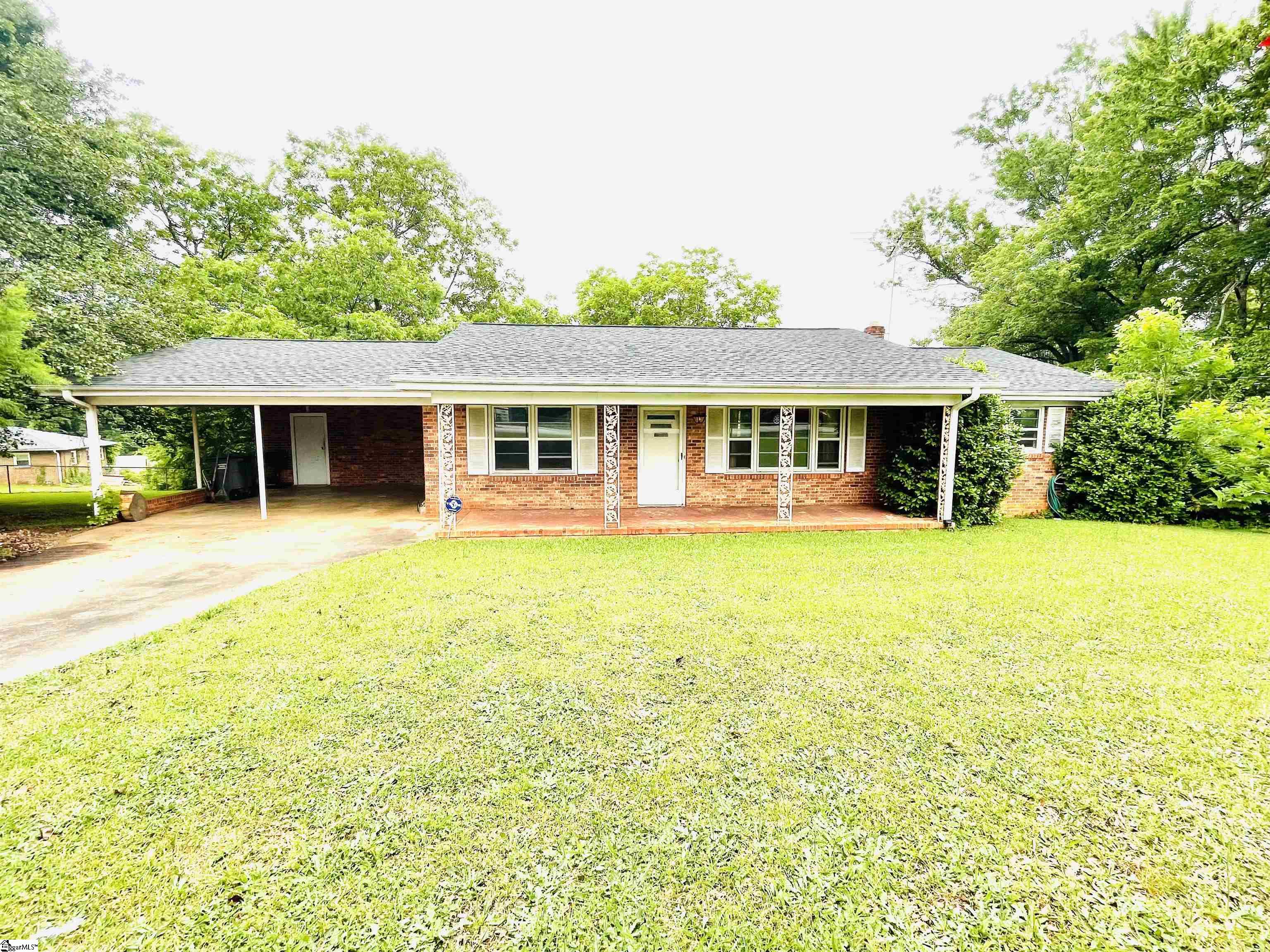 114 Riley Road Greenville, SC 29611 - Photo 1 of 31 Gallery Image 1