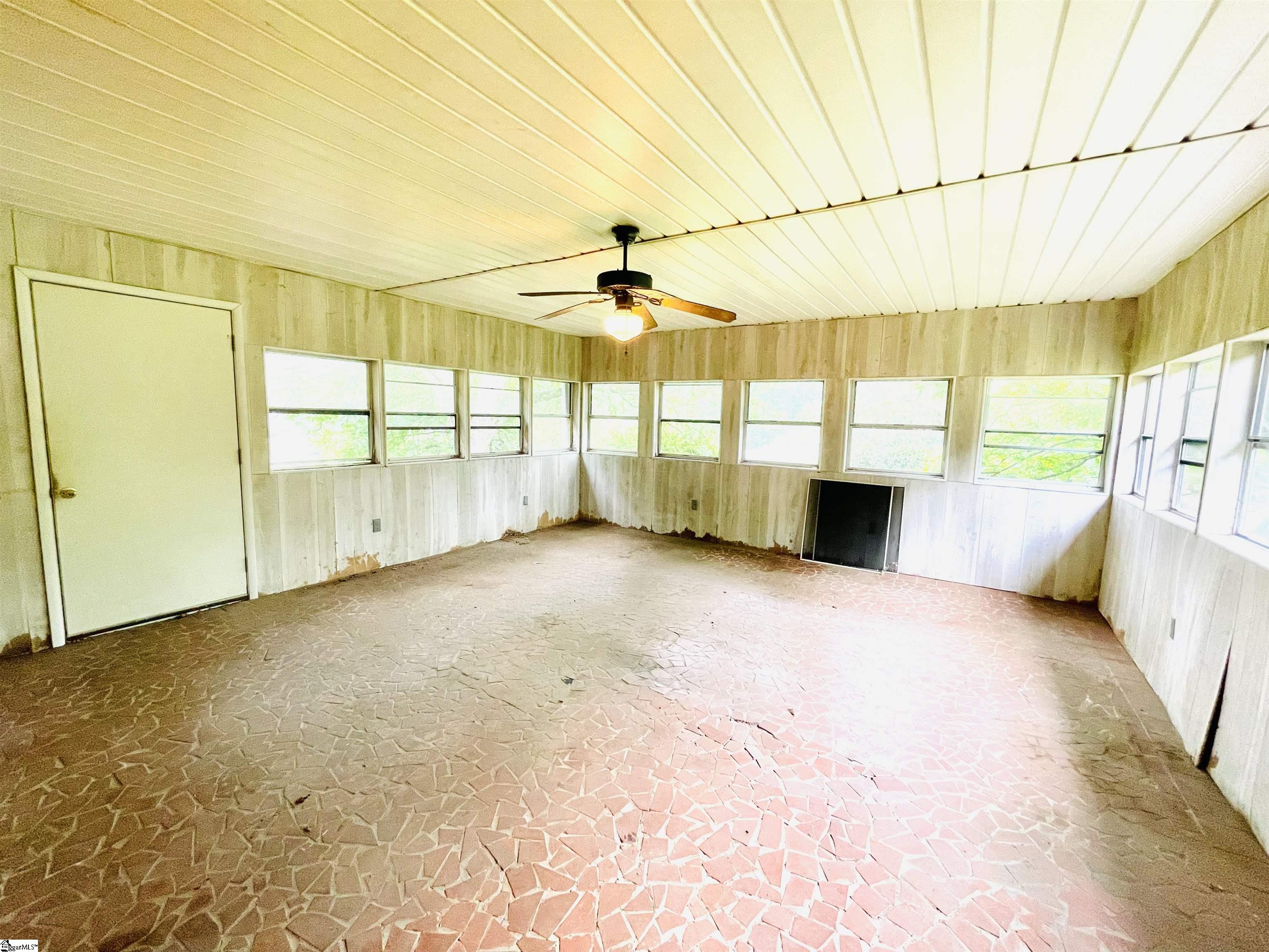 114 Riley Road Greenville, SC 29611 - Photo 27 of 31 Gallery Image 27