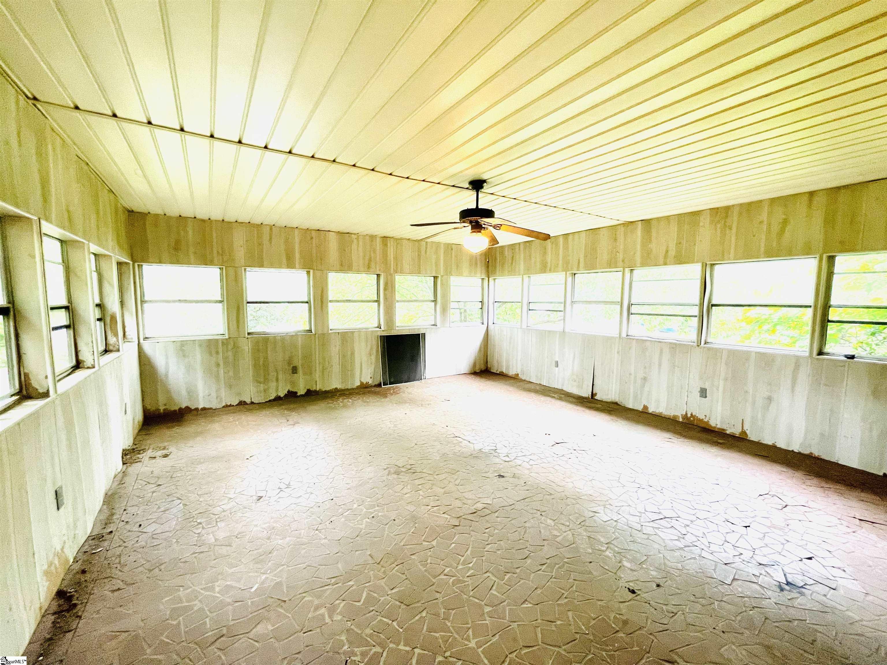 114 Riley Road Greenville, SC 29611 - Photo 28 of 31 Gallery Image 28