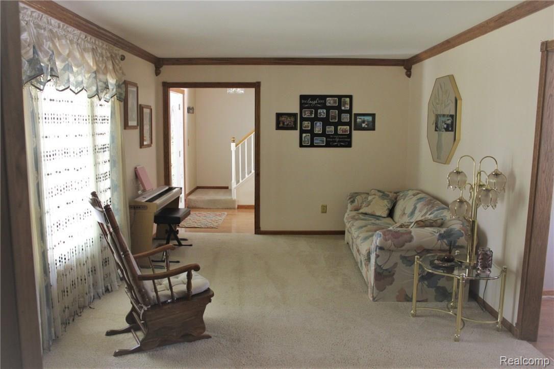 8012 Jordan Road Grand Blanc, MI 48439 - Photo 6 of 36 IMG_7319 (2).JPG