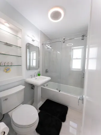 $3,000 | 887 West Perry Street, Lantana, FL 33462