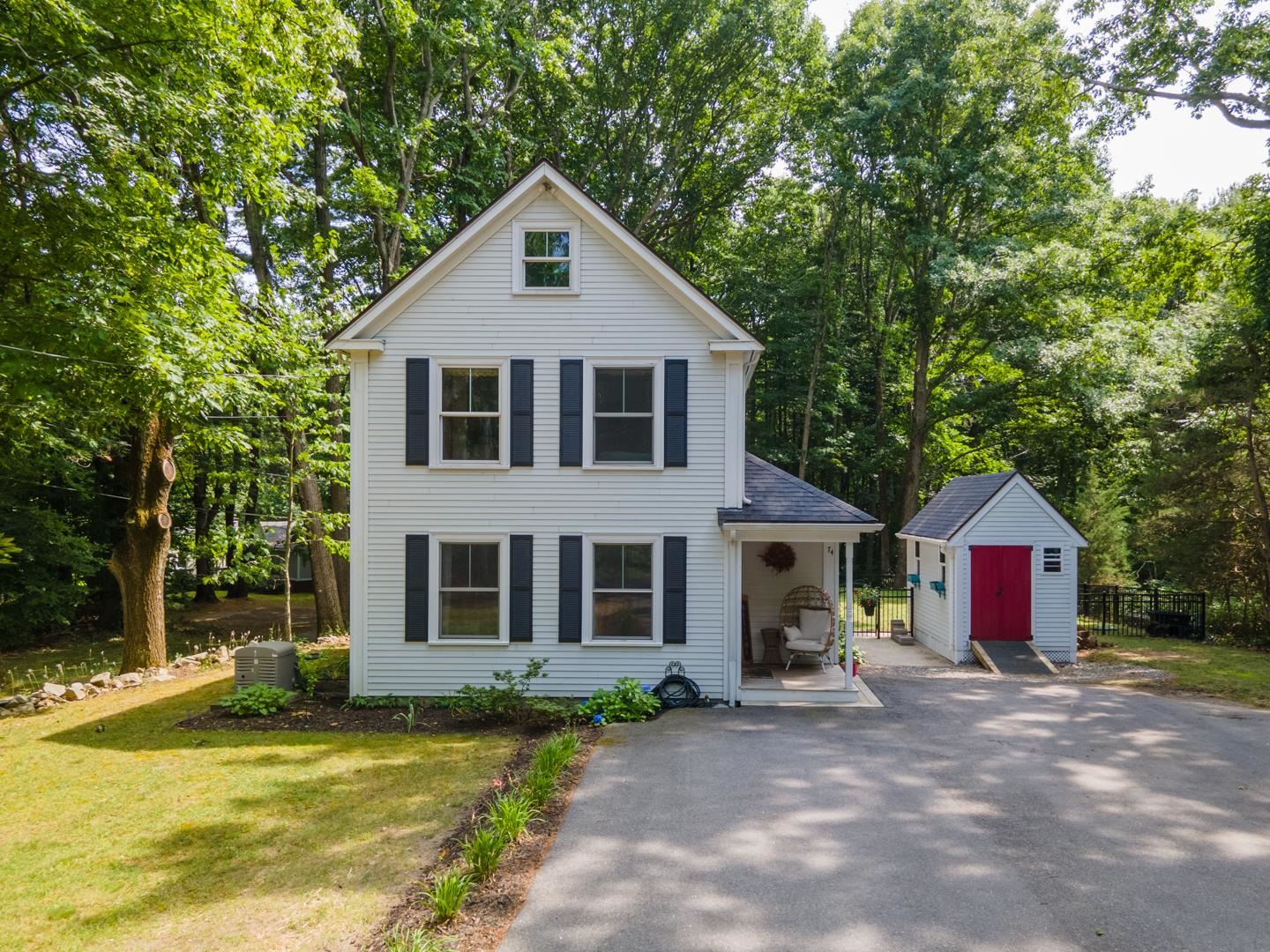 74 Kensington Road Hampton Falls, NH 03844 - Photo 1 of 36