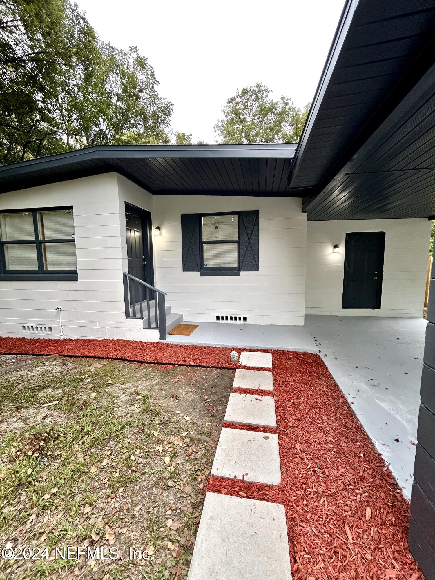 4222 Homer Road North Jacksonville, FL 32209 - Photo 4 of 19 IMG_6302