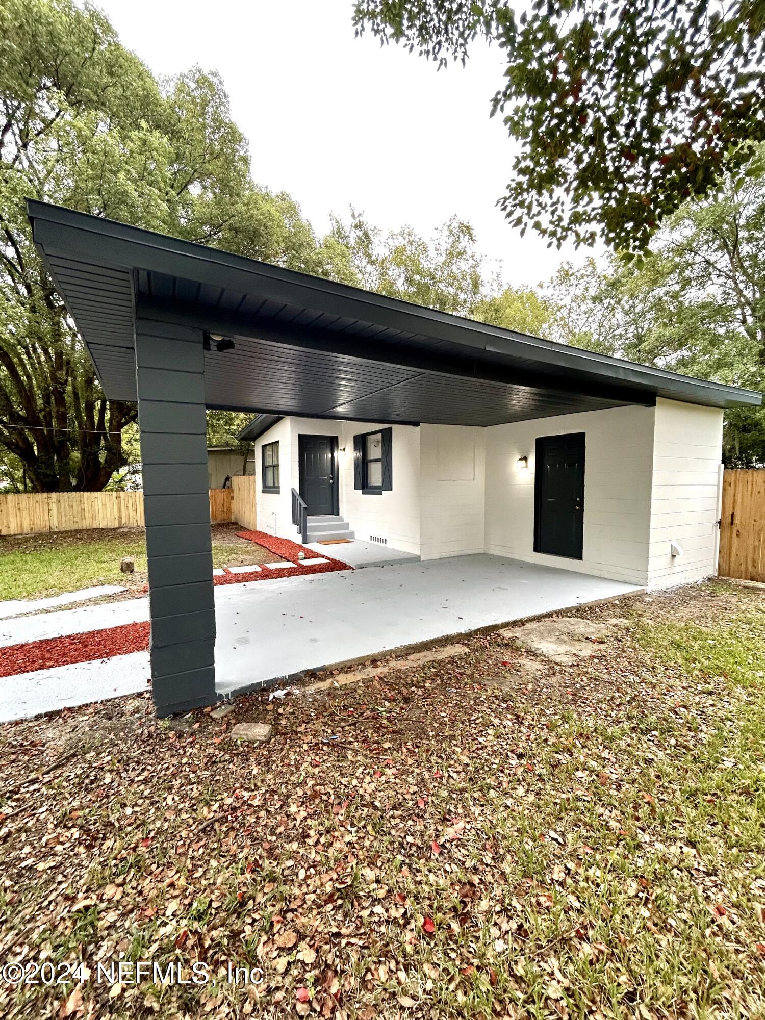 4222 Homer Road North Jacksonville, FL 32209 - Photo 5 of 19 IMG_6319