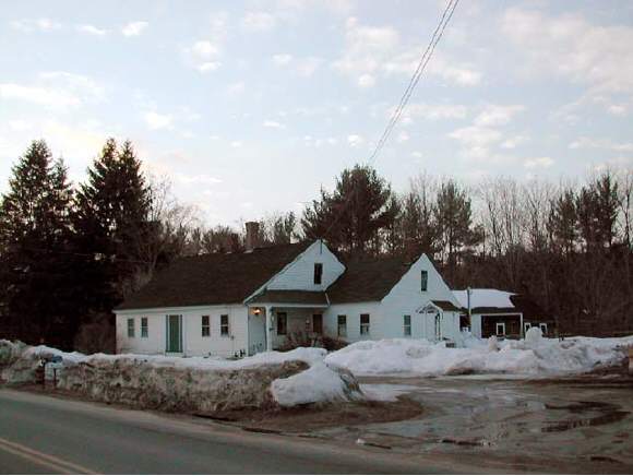 10 Main Street Raymond, NH 03077 - Photo 1 of 4