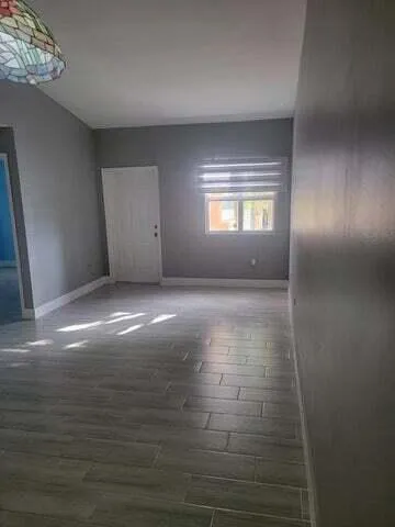 a view of empty room with window