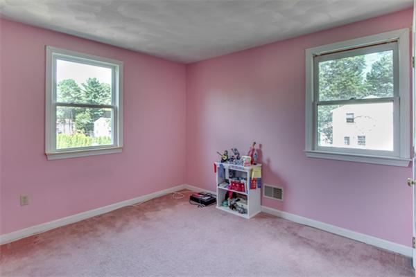 9 Buckingham Road Wilmington, MA 01887 - Photo 22 of 30 Gallery Image 22